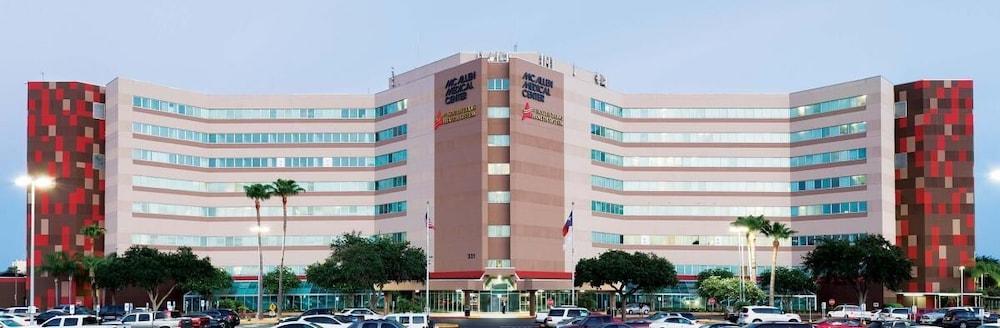 Hampton Inn & Suites Мишен Экстерьер фото